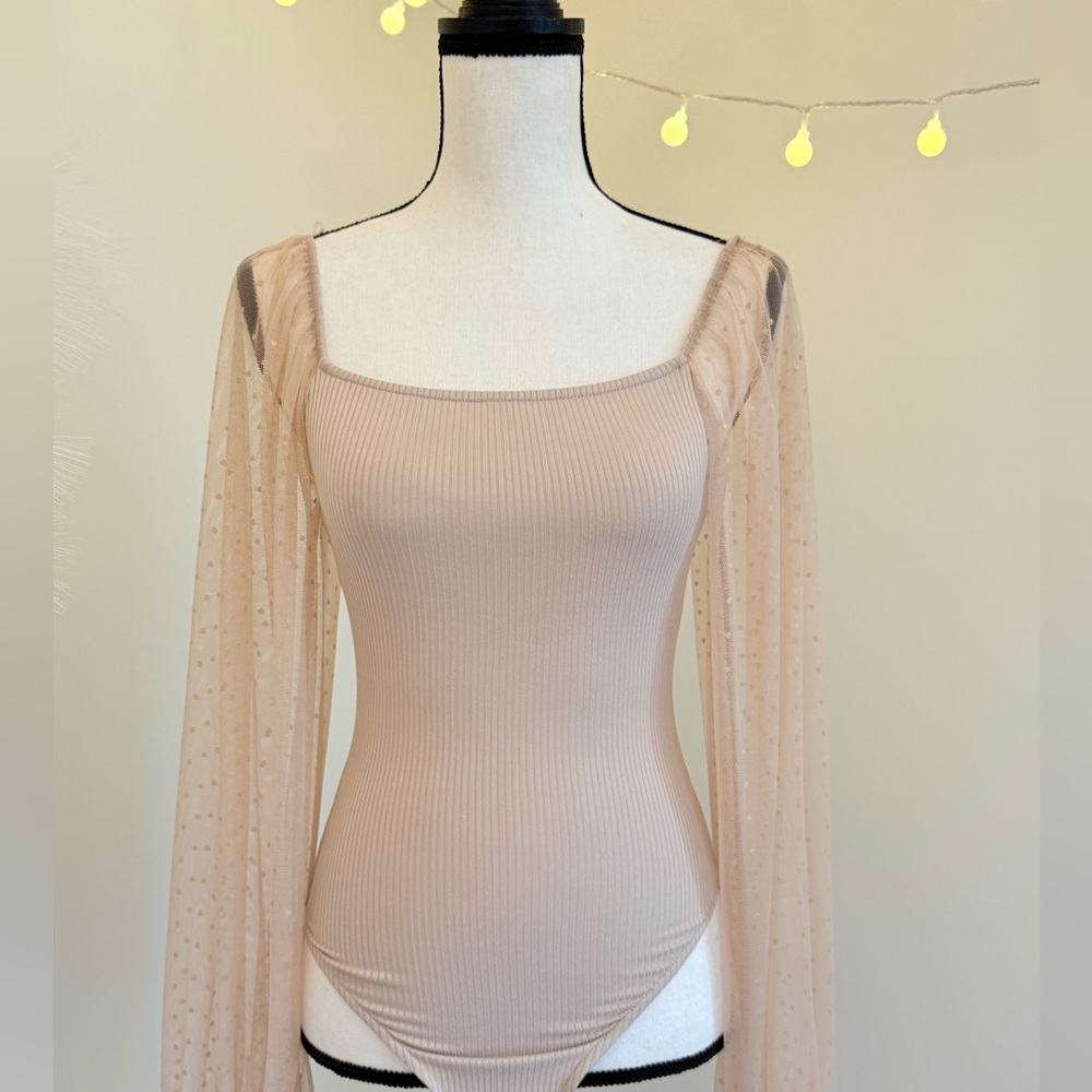 🌾‎ Pink Lily Sheer Puff Sleeves Bodysuit Top NEW